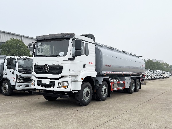 8x4陕汽德龙M3000系列28-29立方油田专用(yòng)供液車(chē)/30-32立方油田洗井液罐車(chē)/水罐車(chē)/供水車(chē)